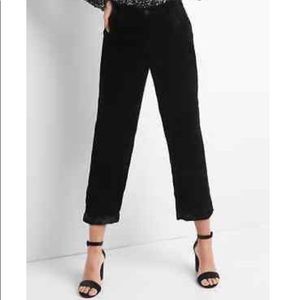 Brand NWT Gap Velvet Crop Girlfriend Pants